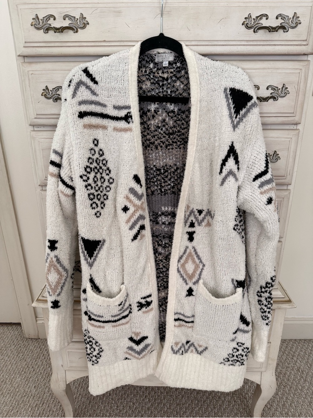 Cozy Aztec Open-Front Cardigan Sweater - Cream/Black